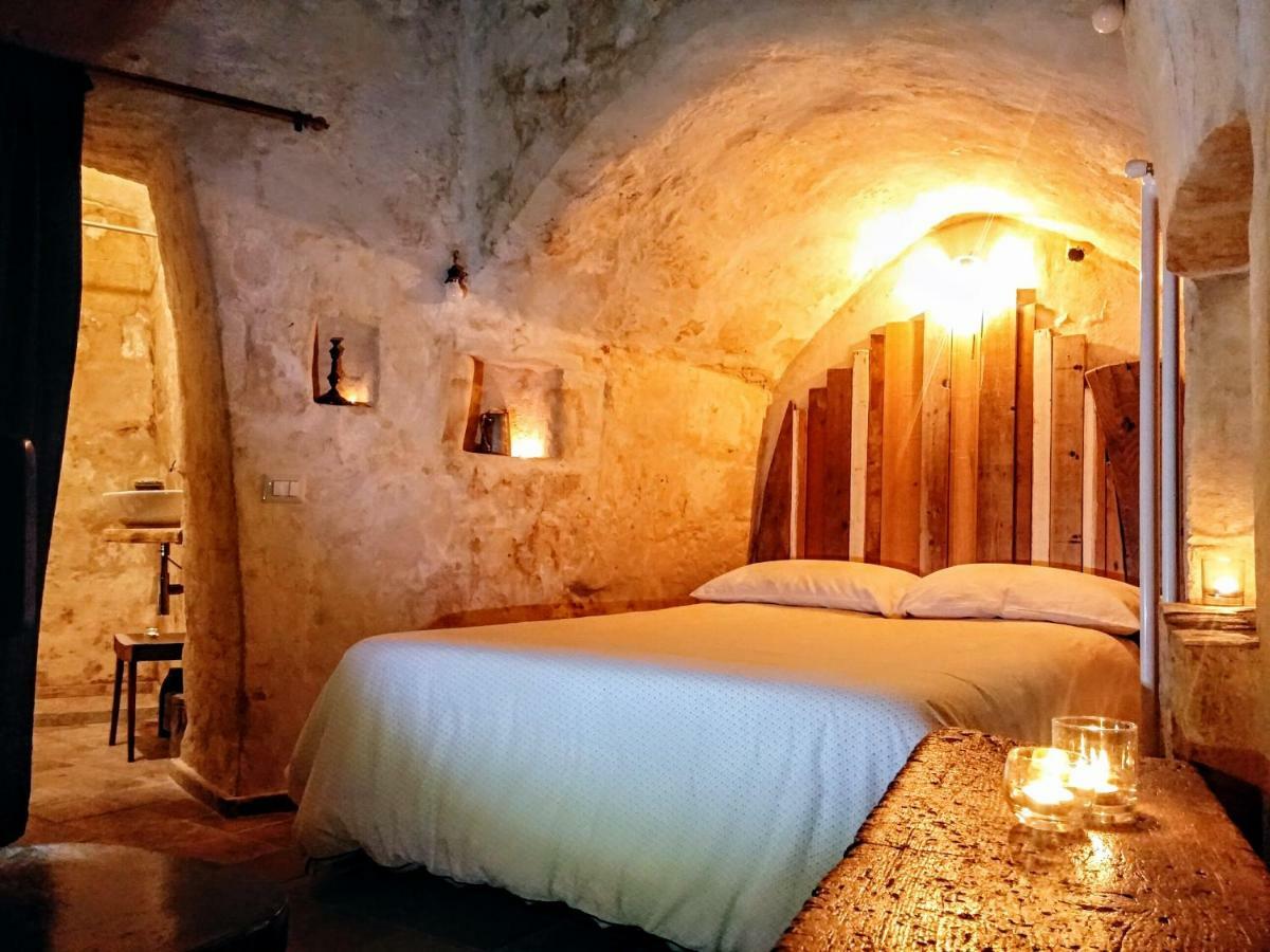 Cave Rooms Sassi มาเตรา ภายนอก รูปภาพ
