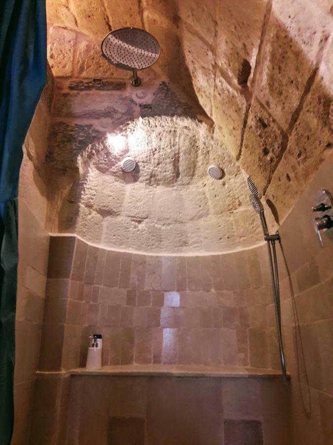 Cave Rooms Sassi มาเตรา ภายนอก รูปภาพ