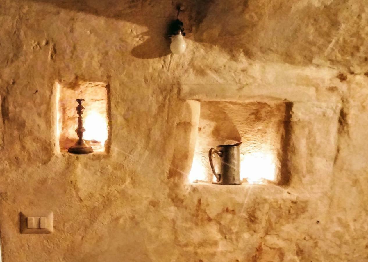 Cave Rooms Sassi มาเตรา ภายนอก รูปภาพ